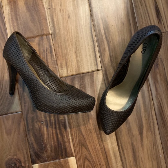 Shoes - Picture 8 of 8